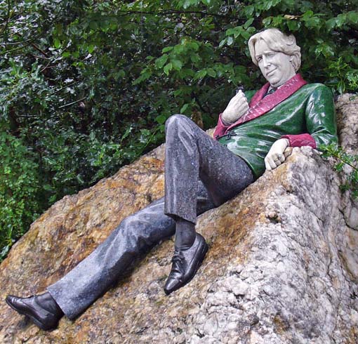 Dublin - Oscar Wilde statue